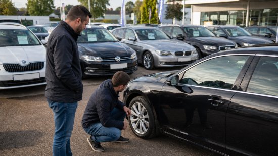 Jak zkontrolovat automatickou převodovku před koupí ojetého vozu