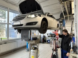 Opel Insignia 2.0, 120kw, - výměna oleje v automatické převodovce AF40