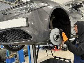 Alfa Romeo 2.2, 154kw, 2016, 8HP50 - výměna oleje v automatické převodovce